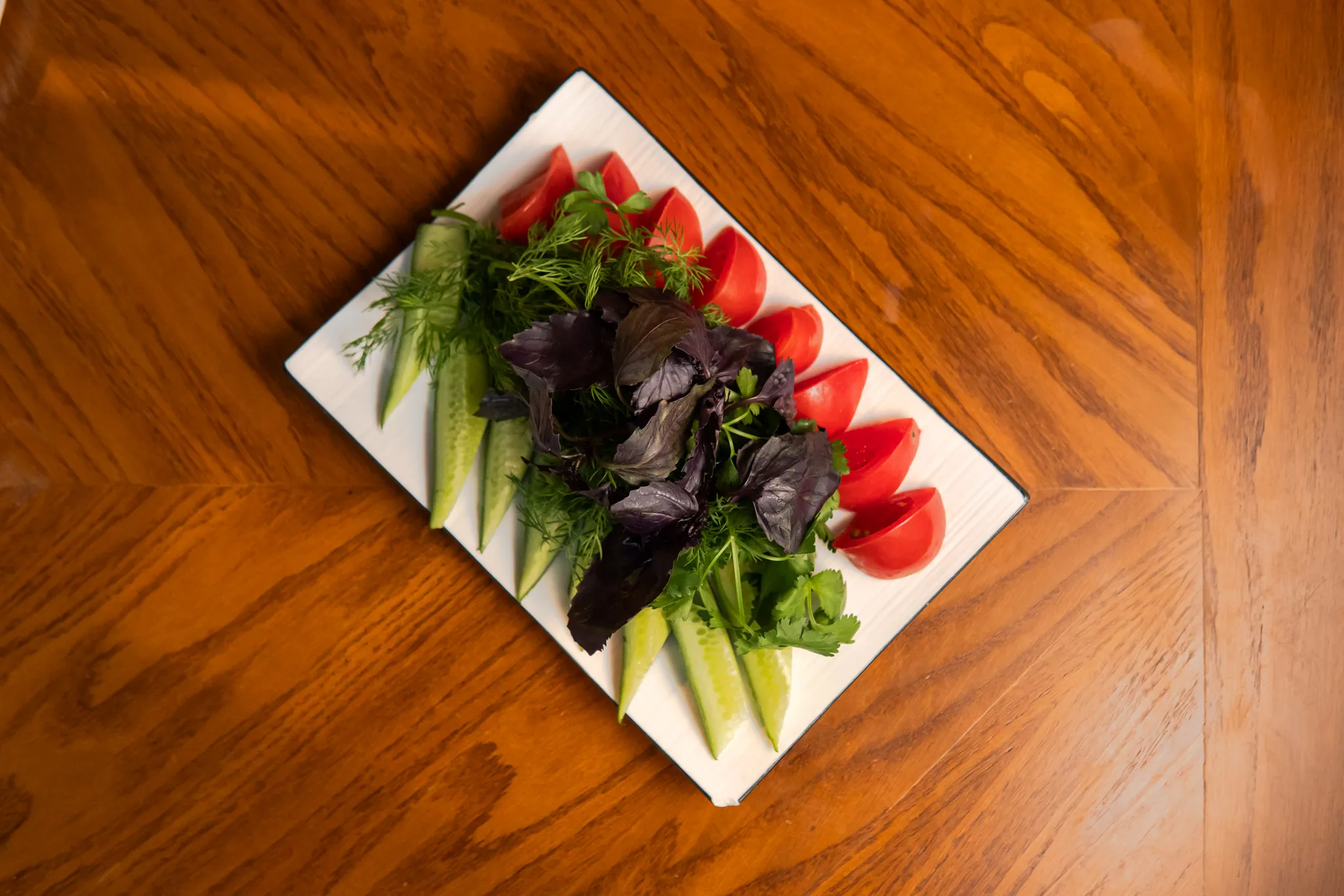 Tərəvəz buketi - pomidor, xiyar, göyərti