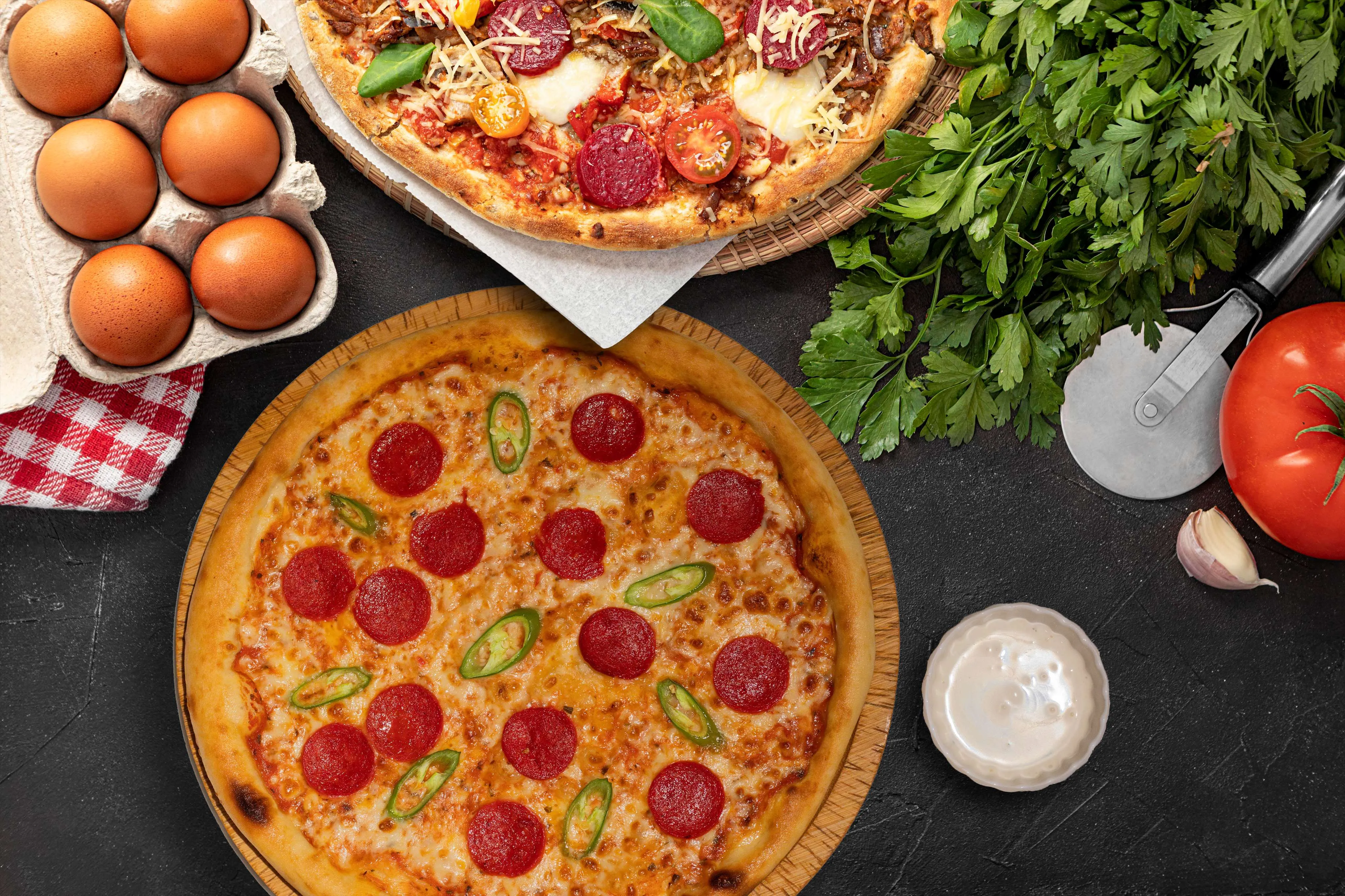 Sucuqlu acılı Pizza