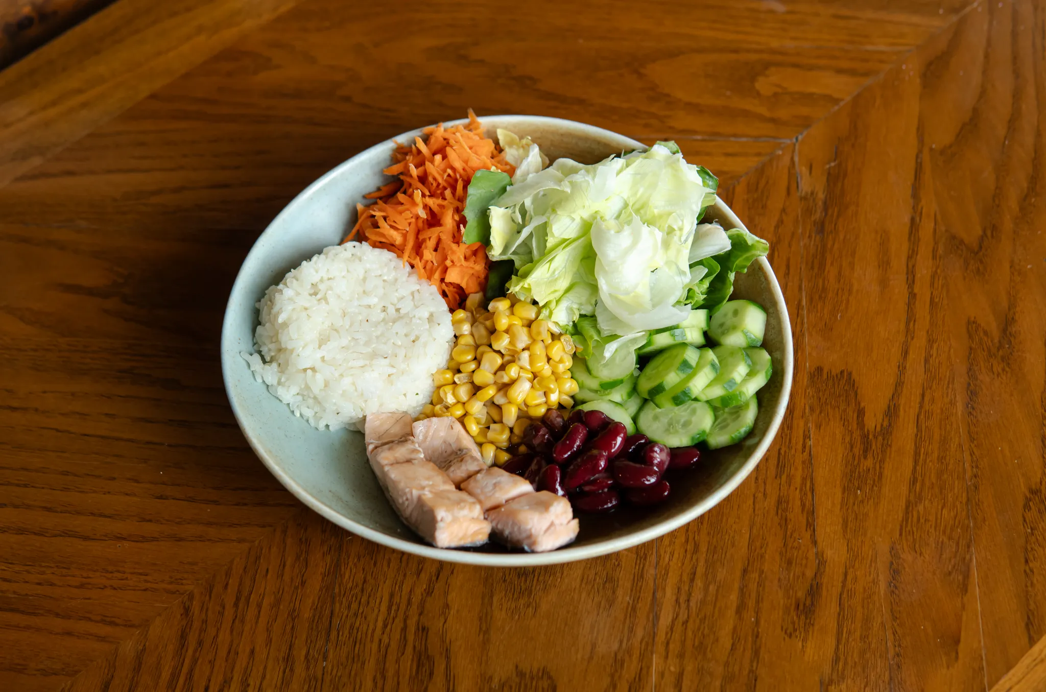 Balıq tərəvəz kasa